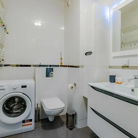 Family Zoliborz By Renters Apartman Varsó