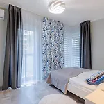 Family Zoliborz By Renters Lejlighed